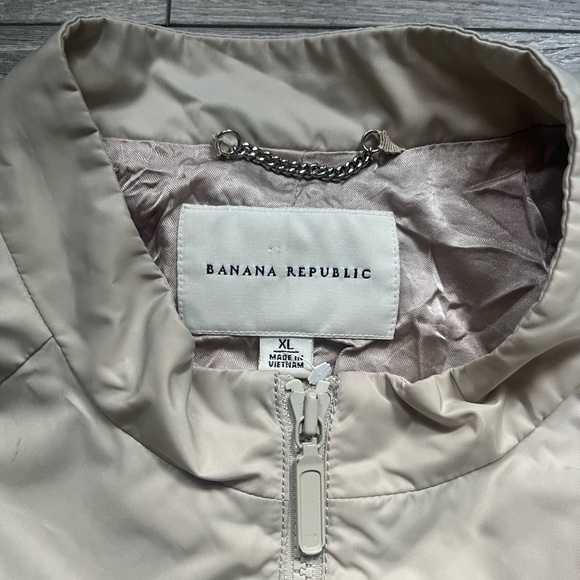 Banana Republic Cream Tan Bubble Hem Long Sleeve Rain Jacket Fall Size XL - Picture 2 of 9